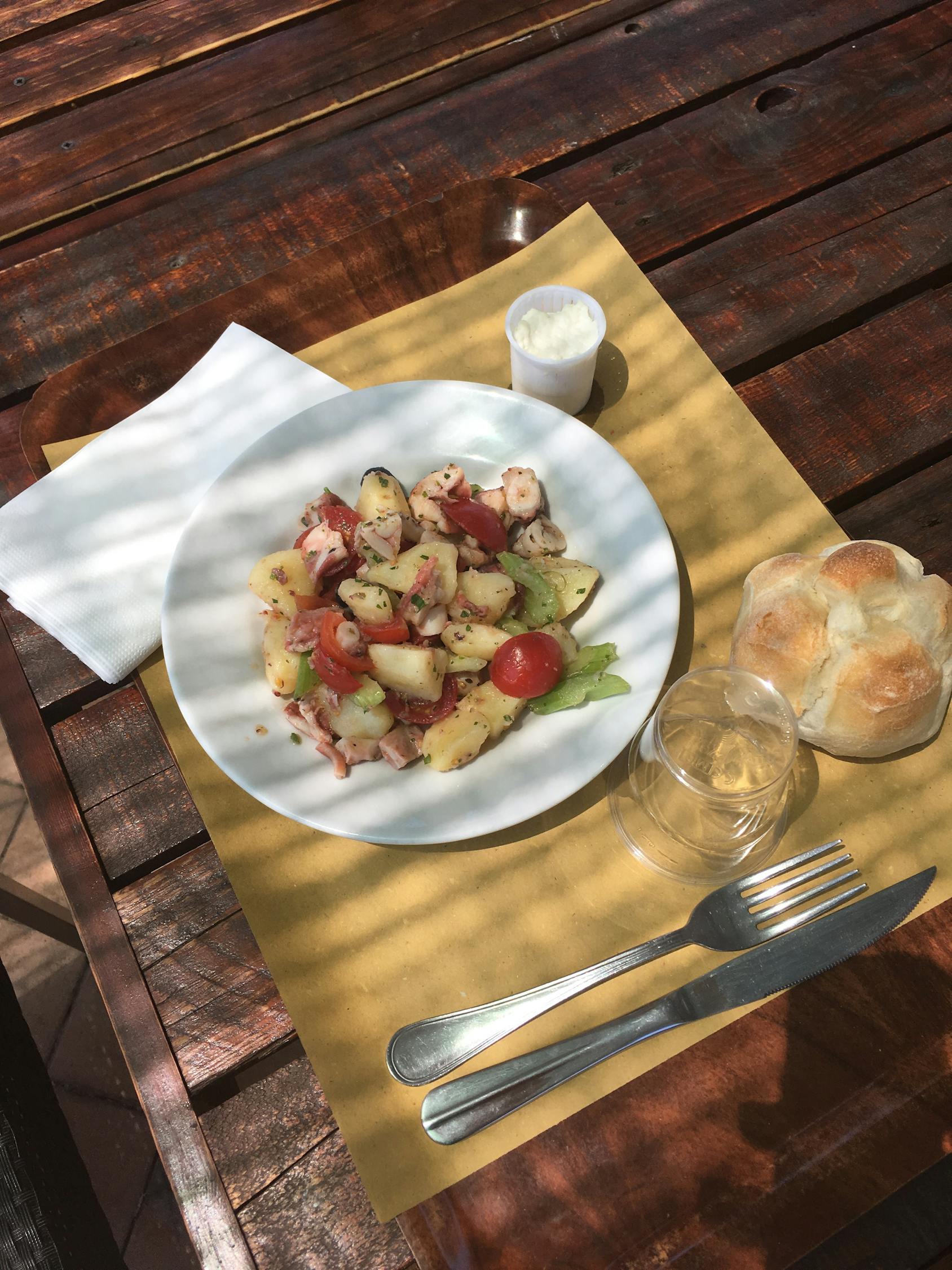 韩国海鲜美食之旅，探索海洋的馈赠