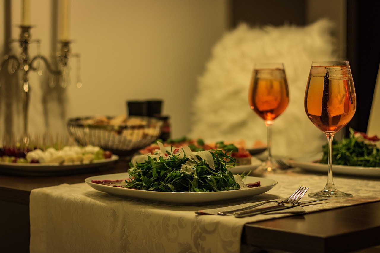 杭州网红美食街，味蕾的盛宴，文化的交融